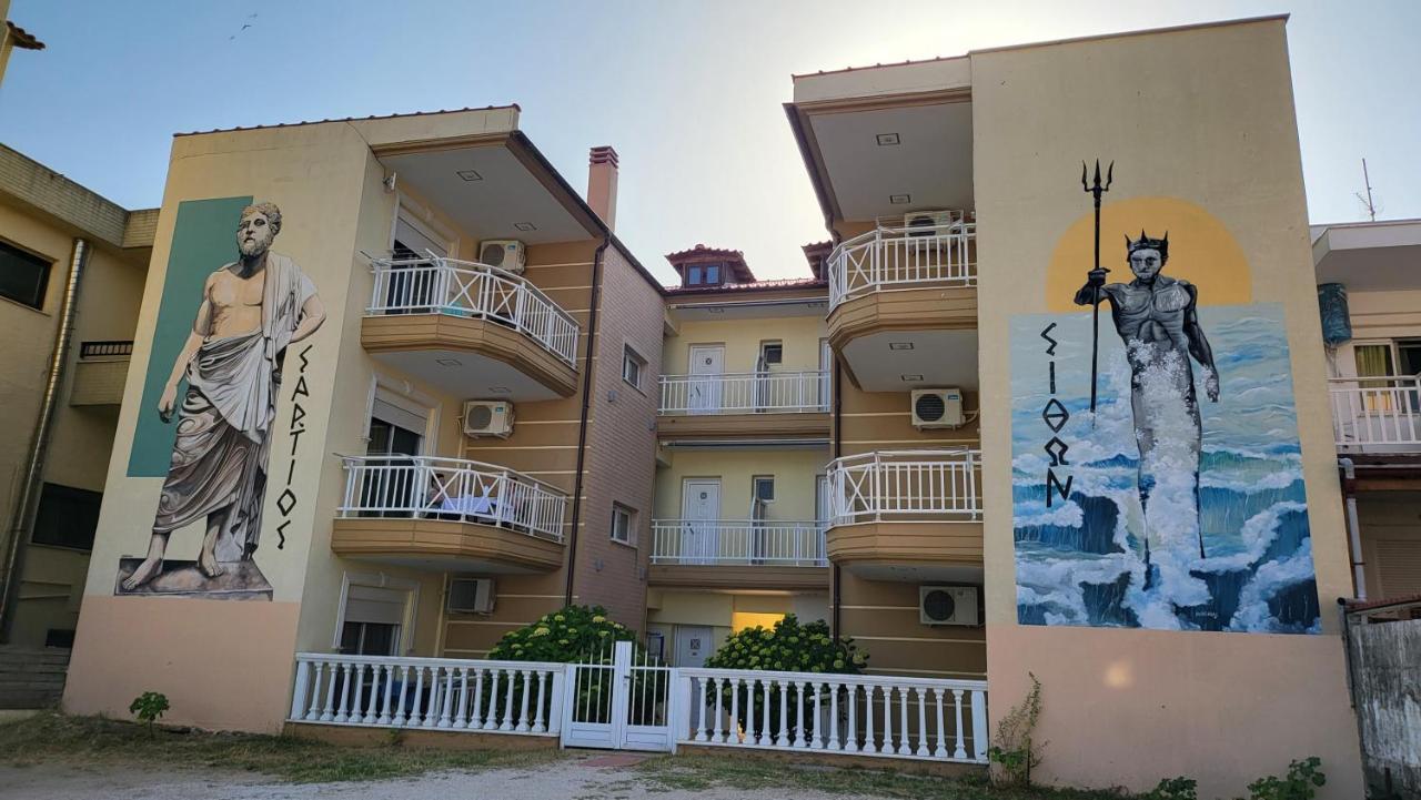House Spanos Сарті Екстер'єр фото