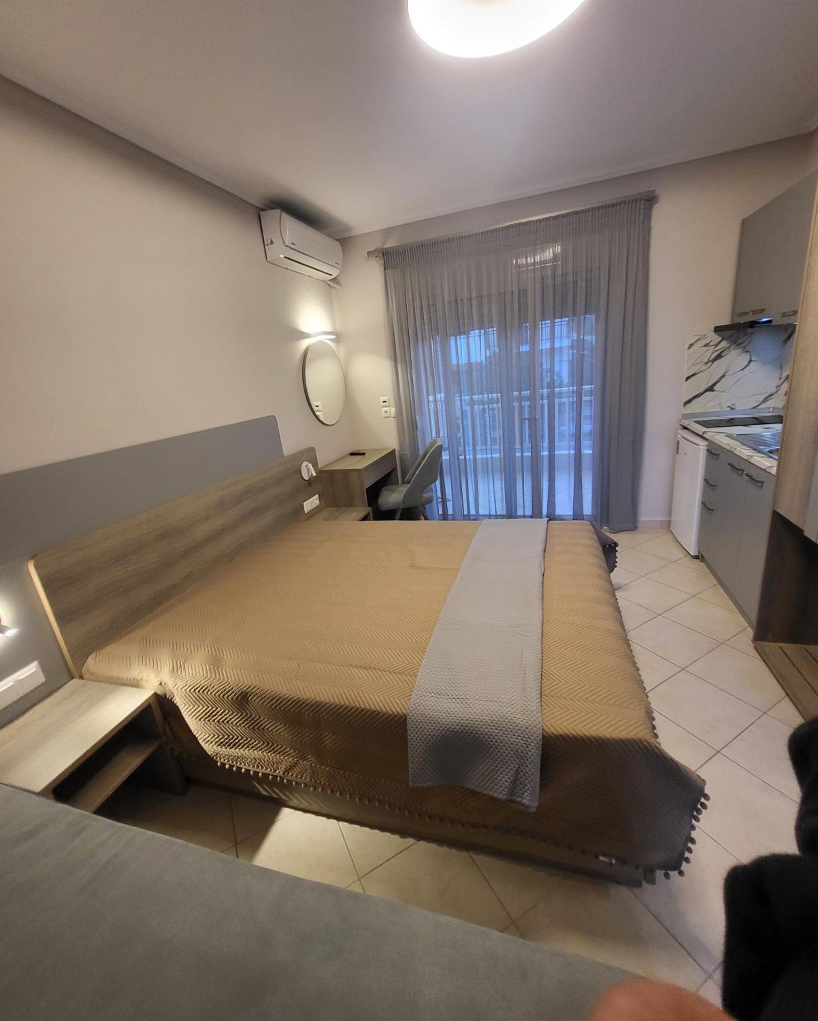 House Spanos Сарті Екстер'єр фото